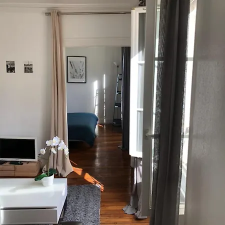 아파트 37m At 2 Steps From The Place Des Vosges *