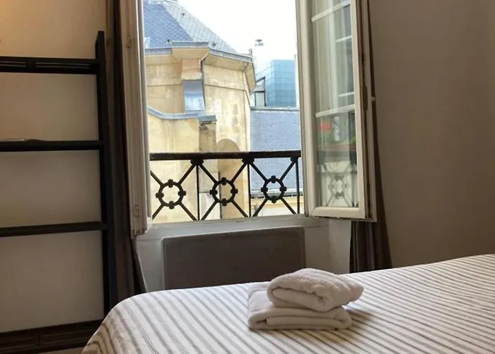 37m At 2 Steps From The Place Des Vosges